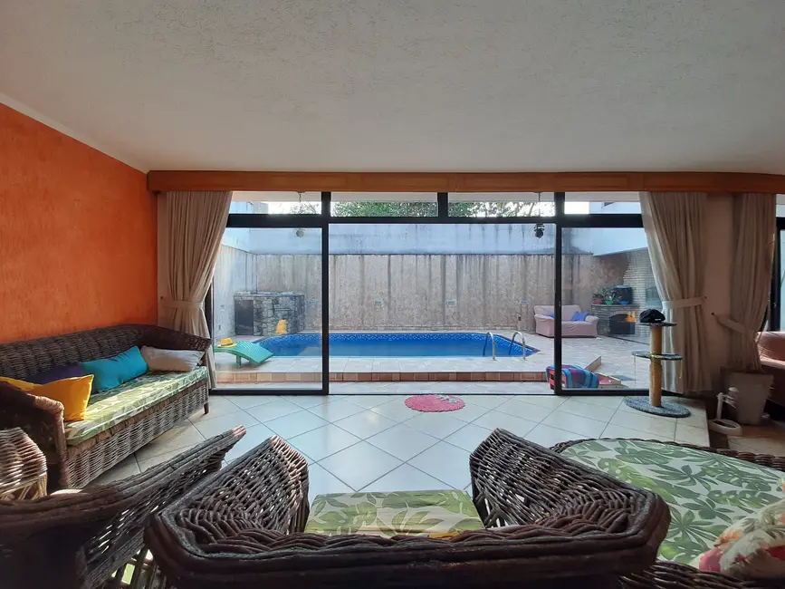 Casa de Condomínio com 3 quartos à venda, 233m2 em Jardim Campo Grande, São Paulo - SP - imagem 3 Foto 3 de Casa de Condomínio com 3 quartos à venda, 233m2 em Jardim Campo Grande, São Paulo - SP