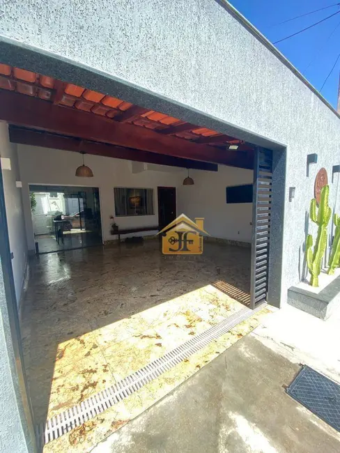 Foto 4 de Casa com 3 quartos à venda, 150m2 em Jardim Itapemirim, Cachoeiro De Itapemirim - ES