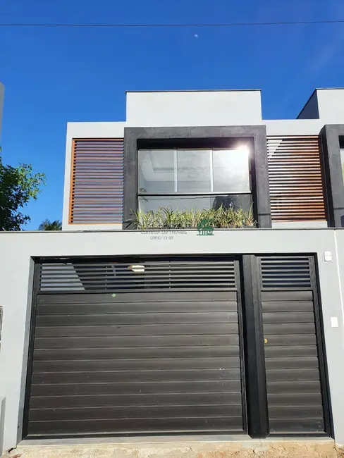 Foto 2 de Casa com 3 quartos para alugar, 153m2 em Nossa Senhora da Vitória, Ilheus - BA