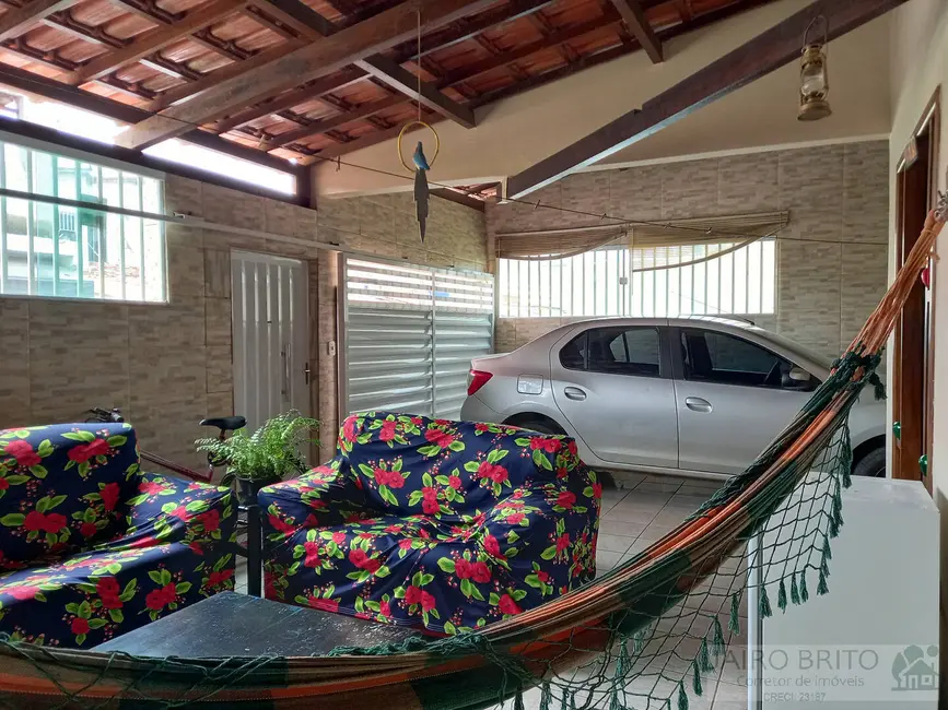 Casa com 5 quartos à venda, 200m2 em Hernani Sá, Ilheus - BA - imagem 2 Foto 2 de Casa com 5 quartos à venda, 200m2 em Hernani Sá, Ilheus - BA