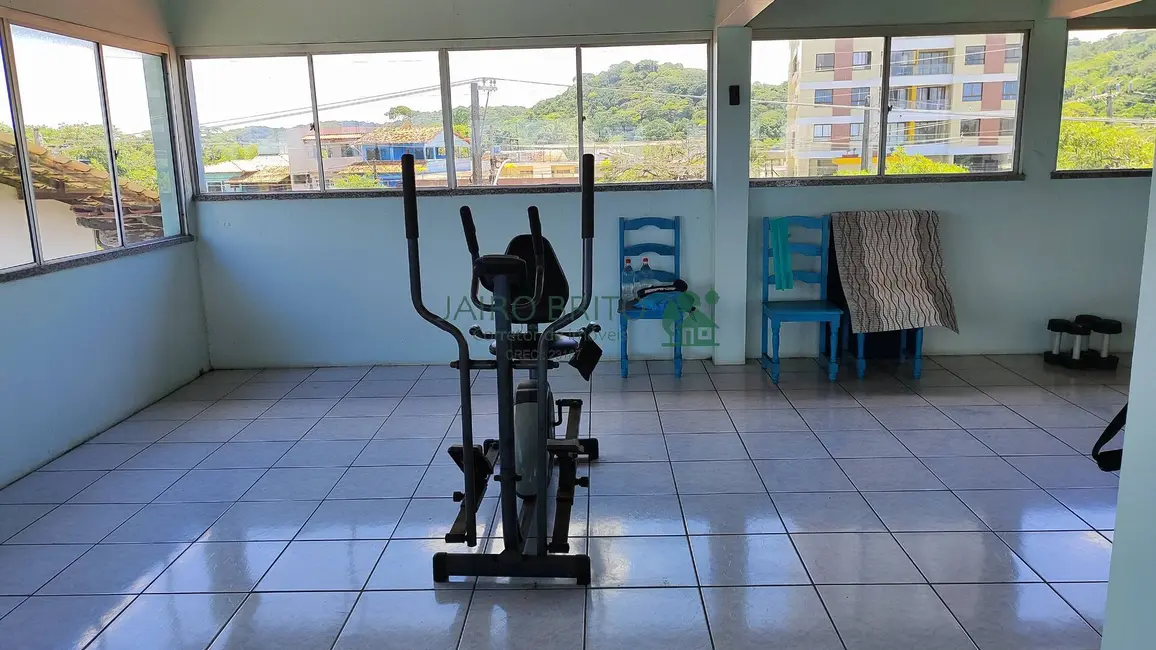 Casa com 4 quartos à venda, 360m2 em Jardim Savóia, Ilheus - BA - imagem 6 Foto 6 de Casa com 4 quartos à venda, 360m2 em Jardim Savóia, Ilheus - BA