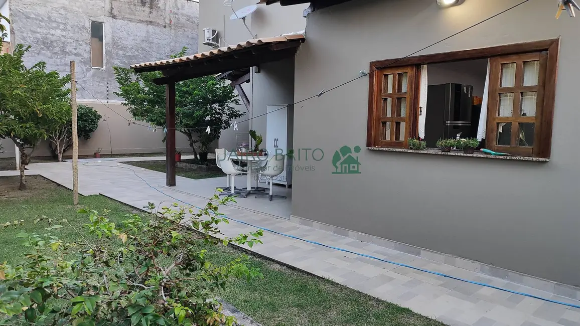 Foto 4 de Casa com 5 quartos à venda e para alugar, 350m2 em Olivença, Ilheus - BA