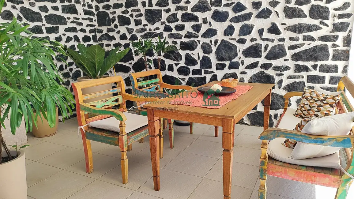 Casa com 7 quartos à venda, 321m2 em Boa Vista, Ilheus - BA - imagem 3 Foto 3 de Casa com 7 quartos à venda, 321m2 em Boa Vista, Ilheus - BA