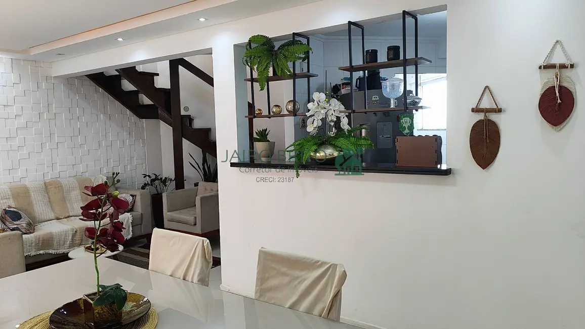 Apartamento com 3 quartos à venda e para alugar, 196m2 em São Francisco, Ilheus - BA - imagem 9 Foto 9 de Apartamento com 3 quartos à venda e para alugar, 196m2 em São Francisco, Ilheus - BA