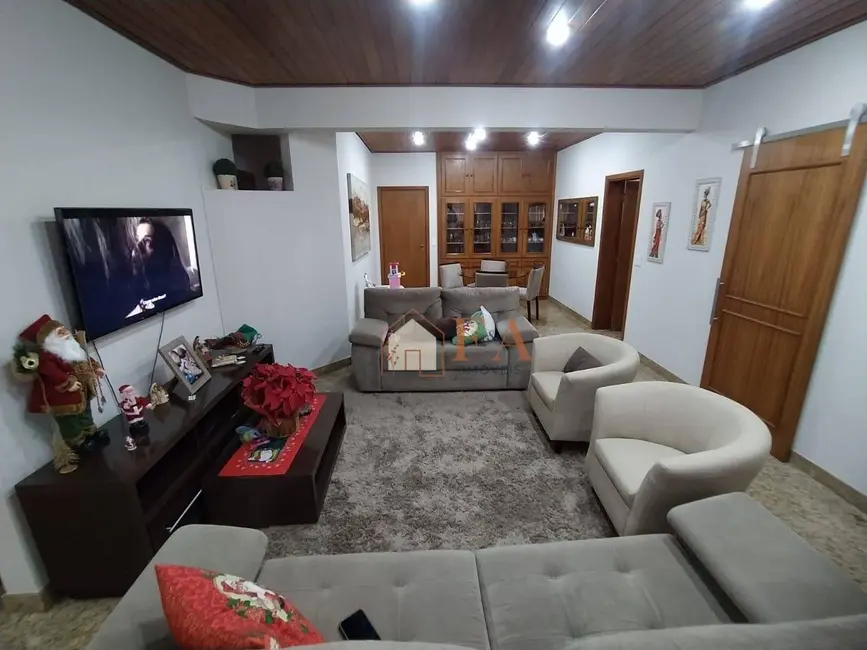 Apartamento com 4 quartos à venda, 240m2 em Centro, Piracicaba - SP - imagem 6 Foto 6 de Apartamento com 4 quartos à venda, 240m2 em Centro, Piracicaba - SP