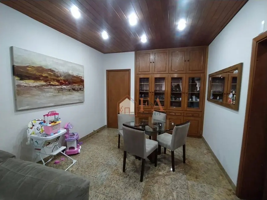 Apartamento com 4 quartos à venda, 240m2 em Centro, Piracicaba - SP - imagem 7 Foto 7 de Apartamento com 4 quartos à venda, 240m2 em Centro, Piracicaba - SP