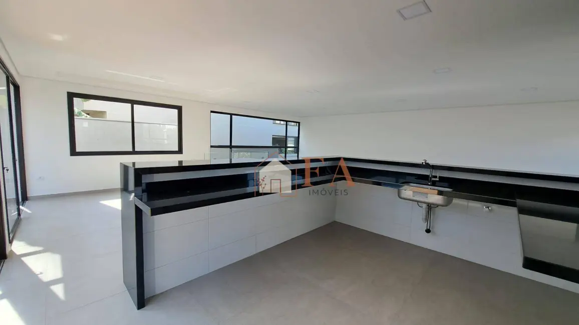 Casa de Condomínio com 3 quartos à venda, 328m2 em Santa Rosa, Piracicaba - SP - imagem 8 Foto 8 de Casa de Condomínio com 3 quartos à venda, 328m2 em Santa Rosa, Piracicaba - SP