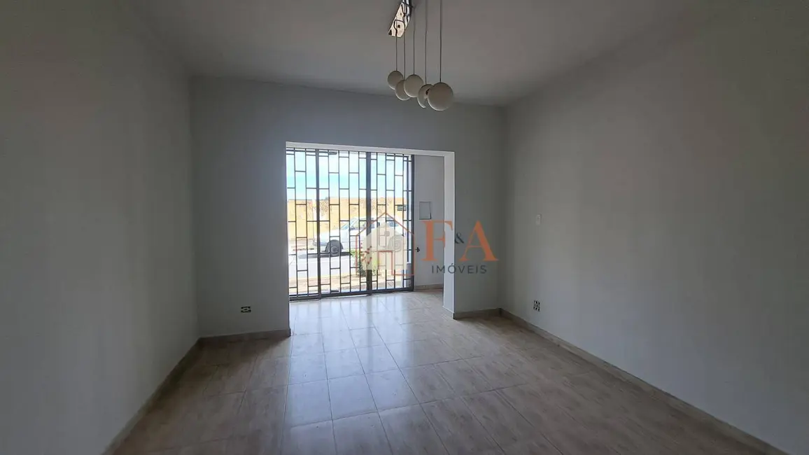 Foto 3 de Casa com 2 quartos à venda, 200m2 em Centro, Piracicaba - SP