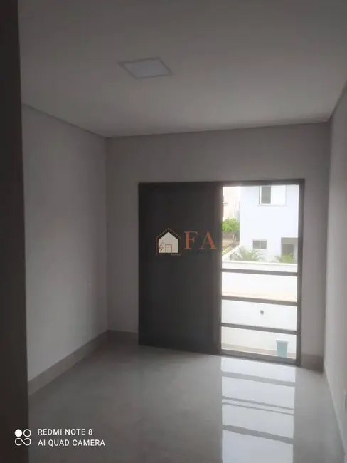 Casa de Condomínio com 3 quartos à venda, 200m2 em Pompéia, Piracicaba - SP - imagem 4 Foto 4 de Casa de Condomínio com 3 quartos à venda, 200m2 em Pompéia, Piracicaba - SP