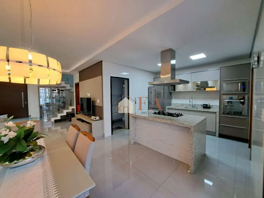 Casa de Condomínio com 3 quartos à venda, 200m2 em Água Branca, Piracicaba - SP - imagem 4 Foto 4 de Casa de Condomínio com 3 quartos à venda, 200m2 em Água Branca, Piracicaba - SP