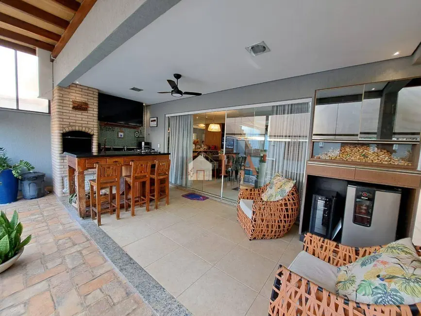 Casa de Condomínio com 3 quartos à venda, 201m2 em Loteamento São Francisco, Piracicaba - SP - imagem 8 Foto 8 de Casa de Condomínio com 3 quartos à venda, 201m2 em Loteamento São Francisco, Piracicaba - SP