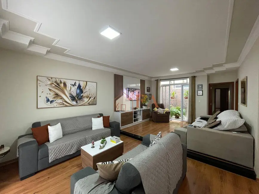 Foto 3 de Casa com 3 quartos à venda, 250m2 em Jardim Brasília, Piracicaba - SP