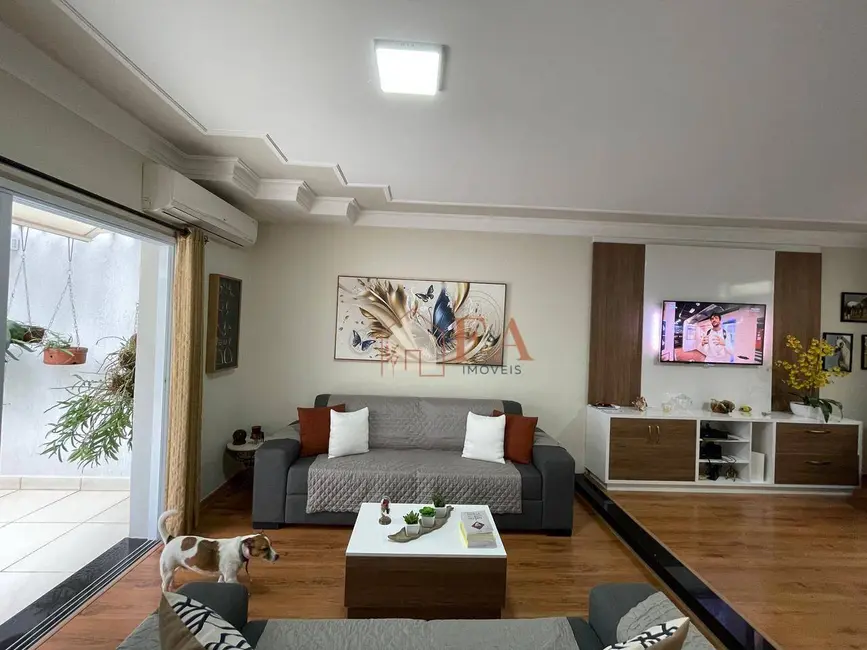 Foto 4 de Casa com 3 quartos à venda, 250m2 em Jardim Brasília, Piracicaba - SP