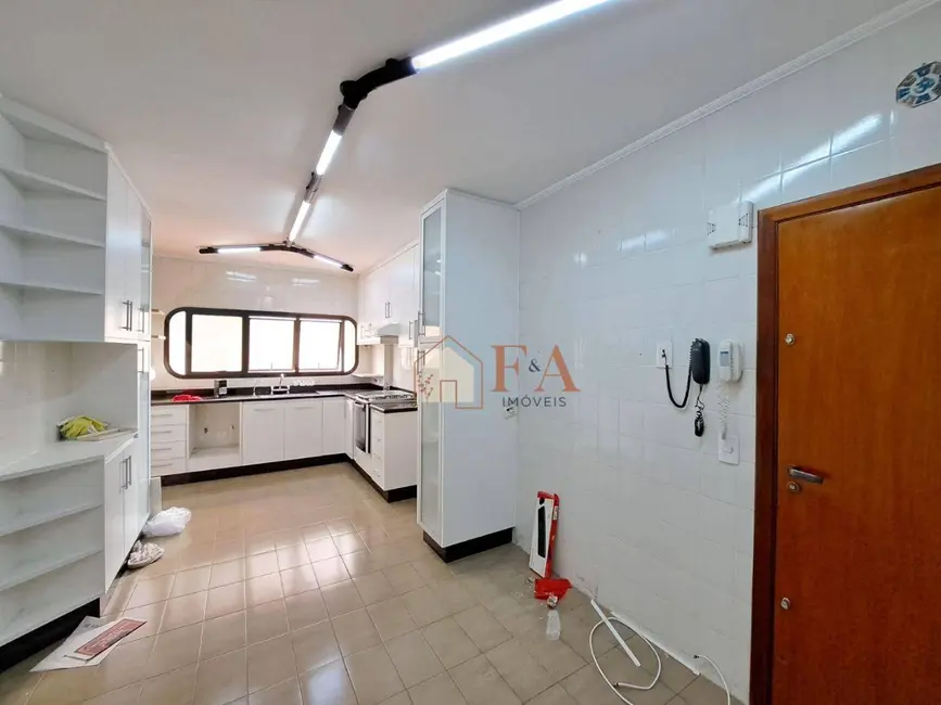 Apartamento com 3 quartos à venda, 133m2 em Centro, Piracicaba - SP - imagem 3 Foto 3 de Apartamento com 3 quartos à venda, 133m2 em Centro, Piracicaba - SP