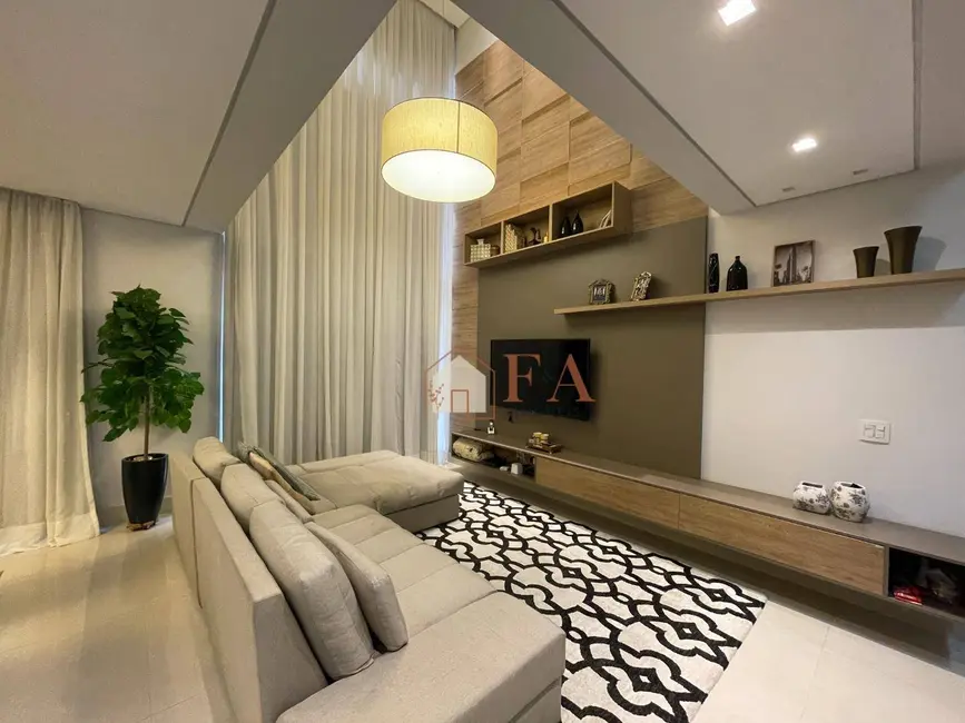 Casa de Condomínio com 3 quartos à venda, 256m2 em Pompéia, Piracicaba - SP - imagem 4 Foto 4 de Casa de Condomínio com 3 quartos à venda, 256m2 em Pompéia, Piracicaba - SP