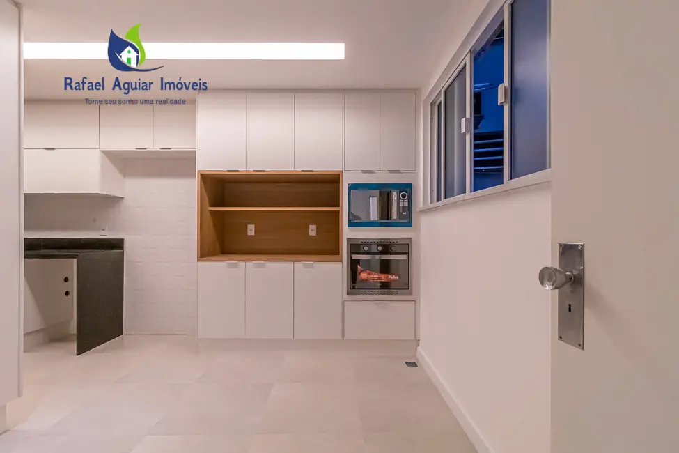 Apartamento com 4 quartos à venda em Copacabana, Rio De Janeiro - RJ - imagem 4 Foto 4 de Apartamento com 4 quartos à venda em Copacabana, Rio De Janeiro - RJ