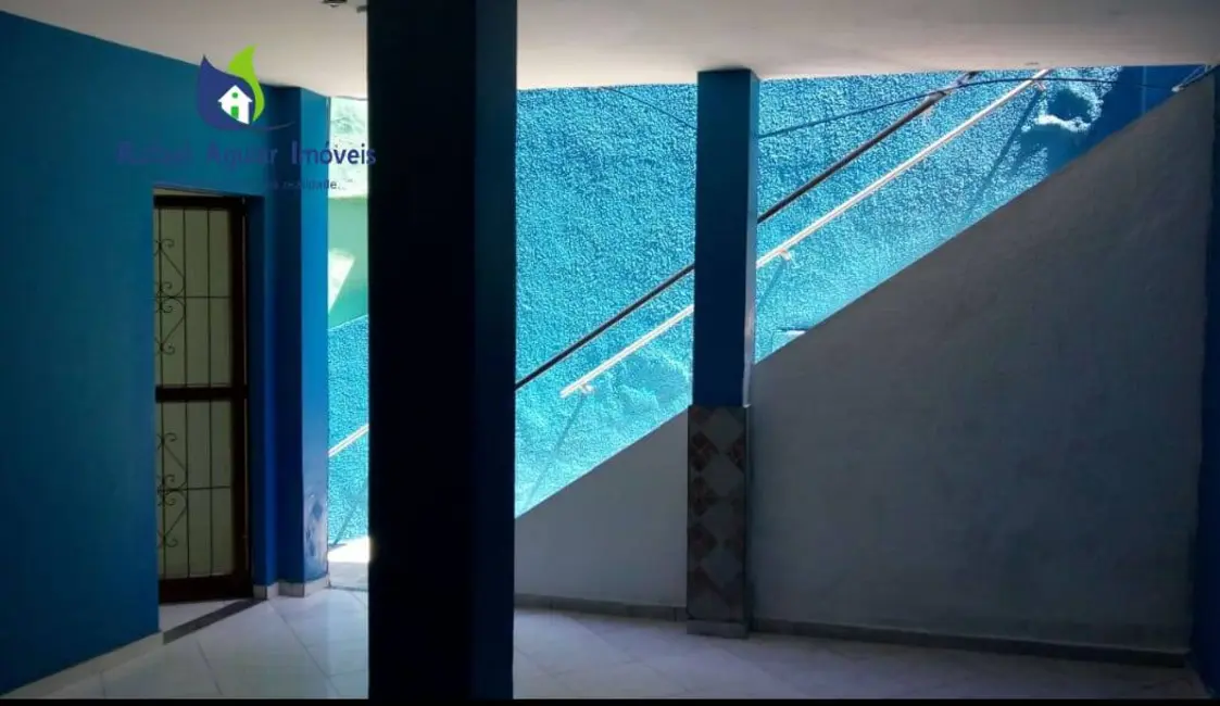 Casa com 2 quartos para alugar em Tanque, Rio De Janeiro - RJ - imagem 3 Foto 3 de Casa com 2 quartos para alugar em Tanque, Rio De Janeiro - RJ