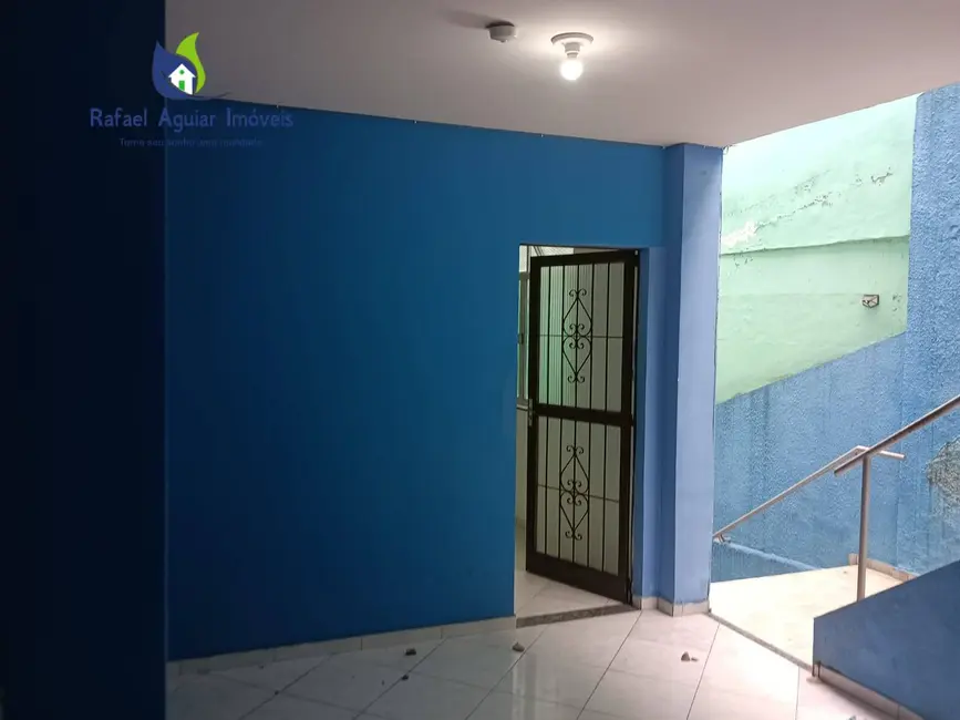 Foto 1 de Casa com 2 quartos para alugar em Tanque, Rio De Janeiro - RJ