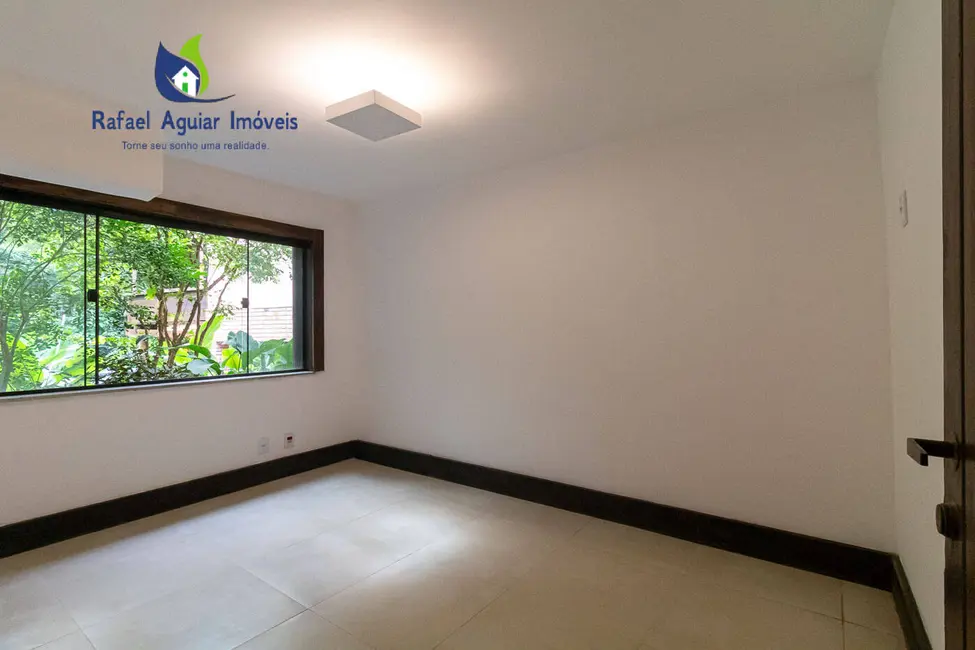 Casa com 5 quartos à venda em São Conrado, Rio De Janeiro - RJ - imagem 2 Foto 2 de Casa com 5 quartos à venda em São Conrado, Rio De Janeiro - RJ