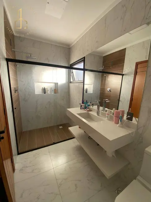 Casa de Condomínio com 3 quartos à venda, 300m2 em Jardim Residencial Mont Blanc, Sorocaba - SP - imagem 4 Foto 4 de Casa de Condomínio com 3 quartos à venda, 300m2 em Jardim Residencial Mont Blanc, Sorocaba - SP