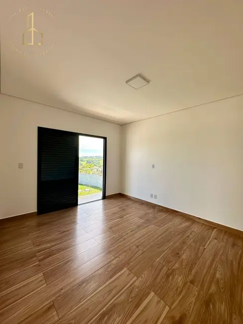Foto 3 de Casa de Condomínio com 3 quartos à venda, 1000m2 em Aracoiaba Da Serra - SP