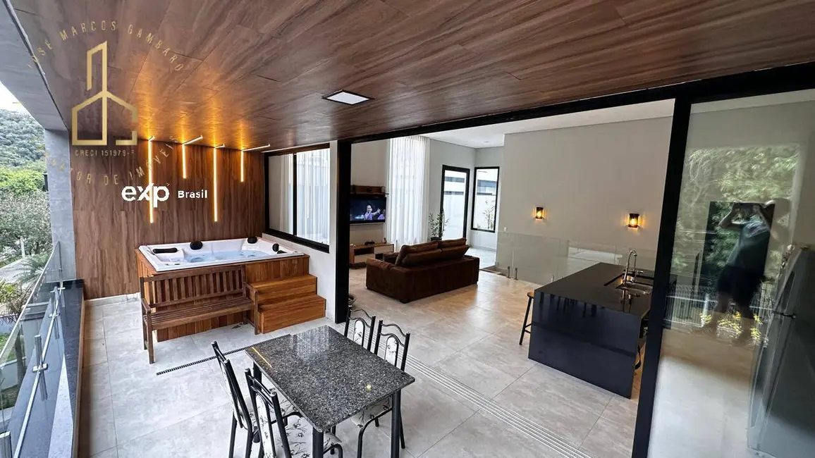 Casa de Condomínio com 3 quartos à venda, 331m2 em Jardim Gramados de Sorocaba, Sorocaba - SP - imagem 3 Foto 3 de Casa de Condomínio com 3 quartos à venda, 331m2 em Jardim Gramados de Sorocaba, Sorocaba - SP