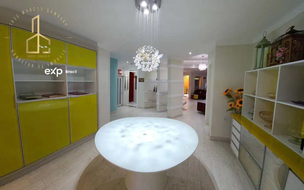 Casa com 4 quartos à venda, 250m2 em Jardim Astro, Sorocaba - SP - imagem 7 Foto 7 de Casa com 4 quartos à venda, 250m2 em Jardim Astro, Sorocaba - SP