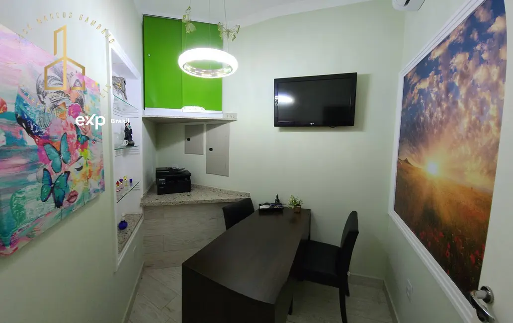 Casa com 4 quartos à venda, 250m2 em Jardim Astro, Sorocaba - SP - imagem 8 Foto 8 de Casa com 4 quartos à venda, 250m2 em Jardim Astro, Sorocaba - SP