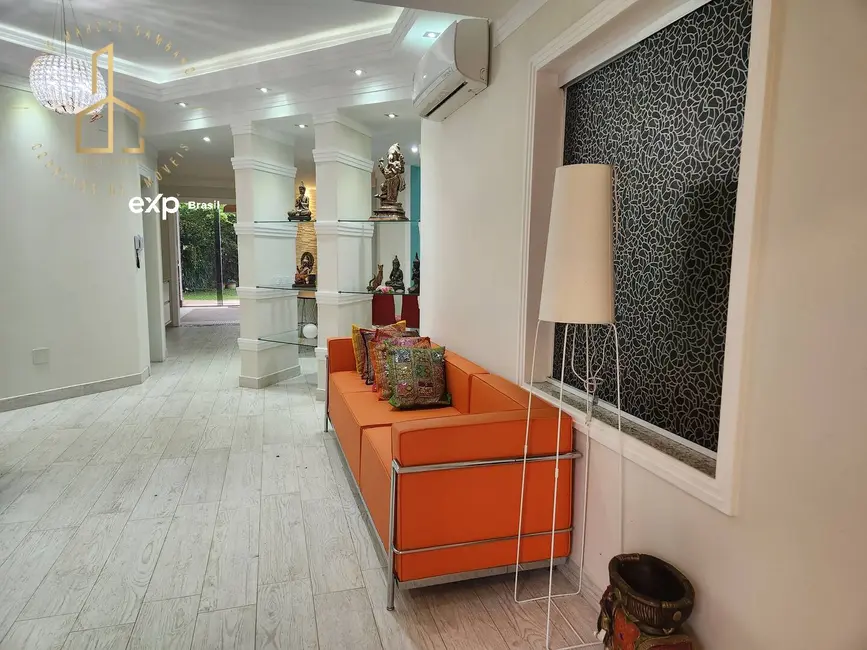 Casa com 4 quartos à venda, 250m2 em Jardim Astro, Sorocaba - SP - imagem 3 Foto 3 de Casa com 4 quartos à venda, 250m2 em Jardim Astro, Sorocaba - SP