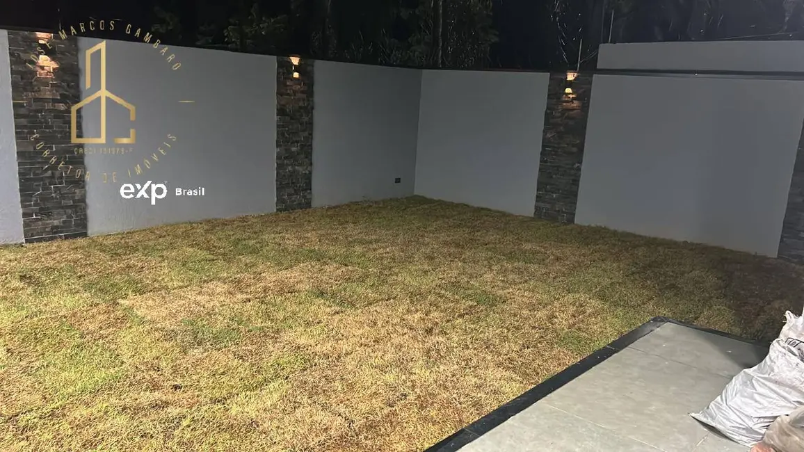 Foto 3 de Casa de Condomínio com 3 quartos à venda, 250m2 em Jardim Astro, Sorocaba - SP