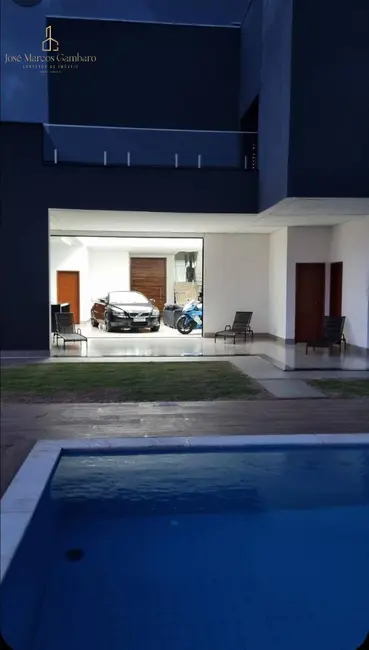 Foto 1 de Casa de Condomínio com 4 quartos à venda, 1050m2 em Aracoiaba Da Serra - SP