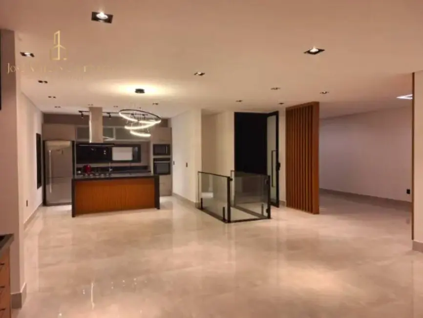 Foto 1 de Casa de Condomínio com 4 quartos à venda em Votorantim - SP