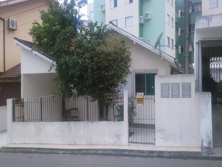 Foto 2 de Casa com 3 quartos à venda, 149m2 em Córrego Grande, Florianopolis - SC