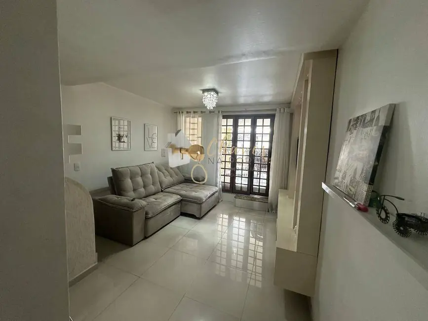 Foto 2 de Casa com 3 quartos à venda, 100m2 em Jardim Maria Virginia, São Paulo - SP