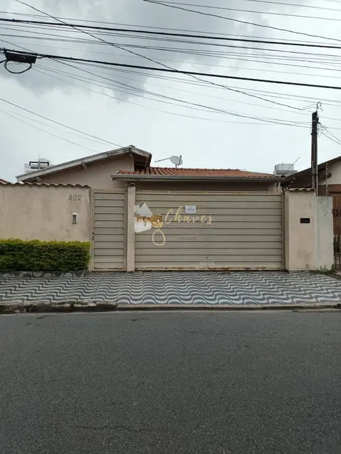 Foto 2 de Casa com 1 quarto à venda, 250m2 em Jardim Ana Rosa, Taubate - SP