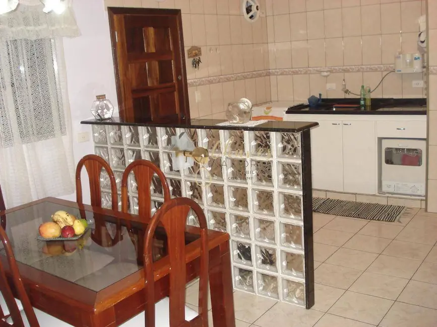 Foto 9 de Casa com 2 quartos à venda, 180m2 em Parque Pinheiros, Taboao Da Serra - SP