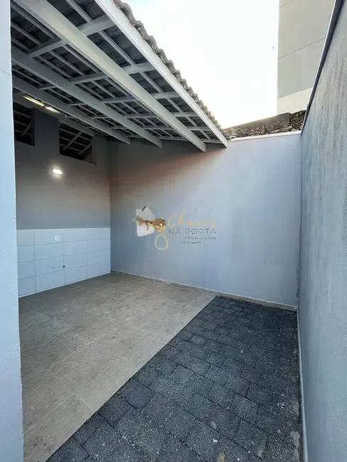 Foto 2 de Casa com 3 quartos à venda, 120m2 em Jardim Santa Terezinha, Taboao Da Serra - SP