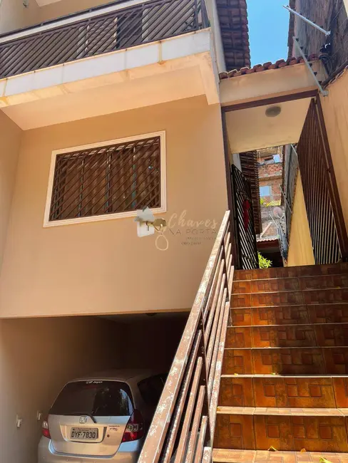 Foto 1 de Casa com 3 quartos à venda, 250m2 em Parque Regina, São Paulo - SP