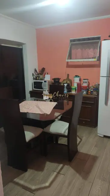 Foto 4 de Casa com 3 quartos à venda, 108m2 em Vila Santana, São Paulo - SP