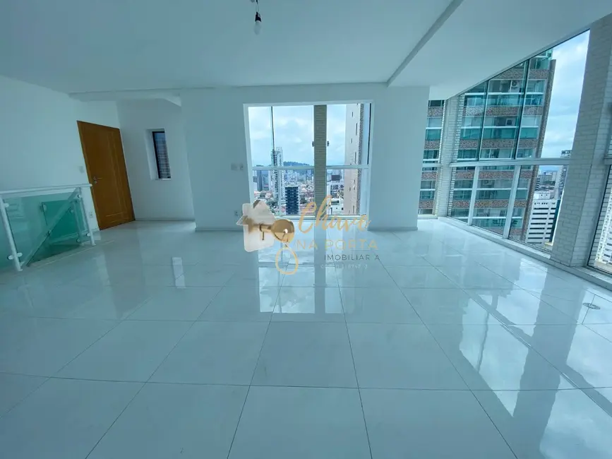 Foto 1 de Cobertura com 3 quartos à venda, 349m2 em Gonzaga, Santos - SP