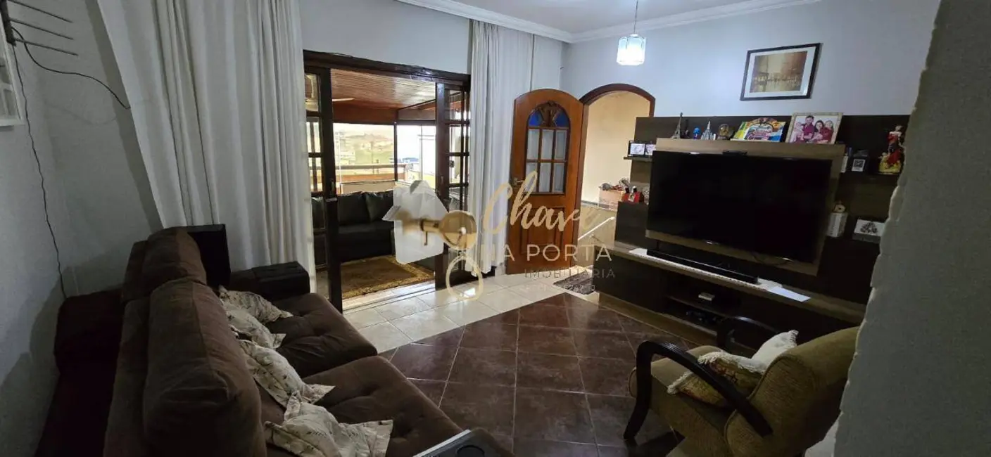 Foto 3 de Sobrado com 3 quartos à venda, 195m2 em Chácara Santa Maria, São Paulo - SP