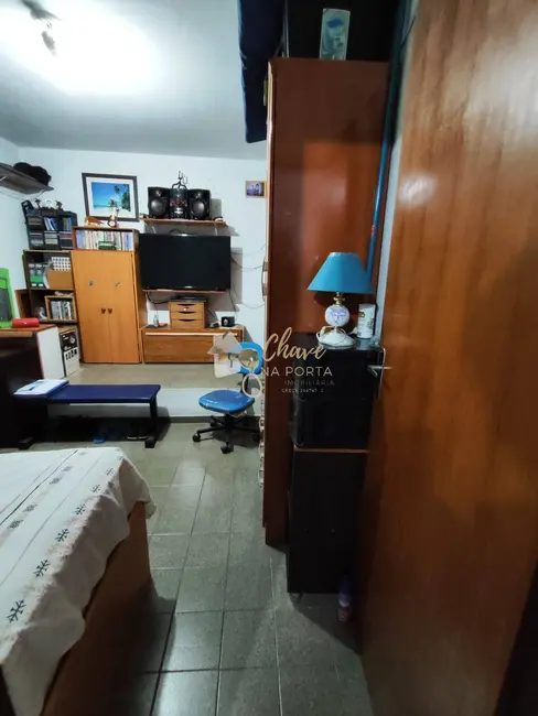 Foto 8 de Sobrado com 6 quartos à venda, 234m2 em Jardim Martini, São Paulo - SP