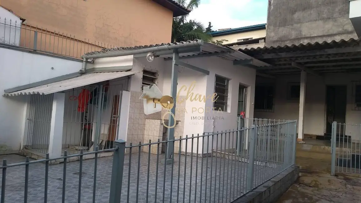 Foto 3 de Casa com 4 quartos à venda, 250m2 em Jardim Bom Refúgio, São Paulo - SP