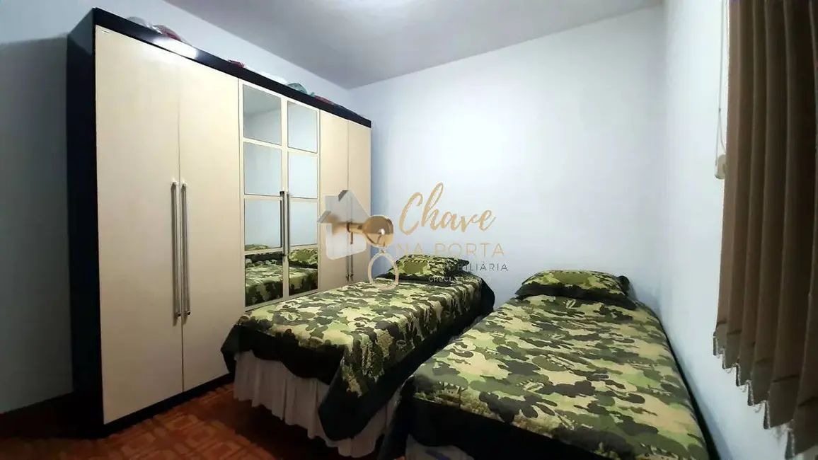 Foto 6 de Casa com 4 quartos à venda, 250m2 em Jardim Irapiranga, São Paulo - SP