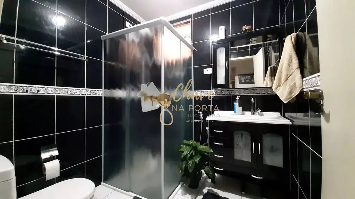 Foto 8 de Casa com 4 quartos à venda, 250m2 em Jardim Irapiranga, São Paulo - SP