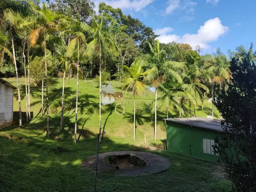 Foto 3 de Chácara com 3 quartos à venda, 4000m2 em Embura, São Paulo - SP