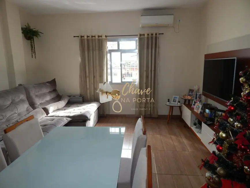 Foto 2 de Casa com 2 quartos à venda, 78m2 em Areia Branca, Santos - SP