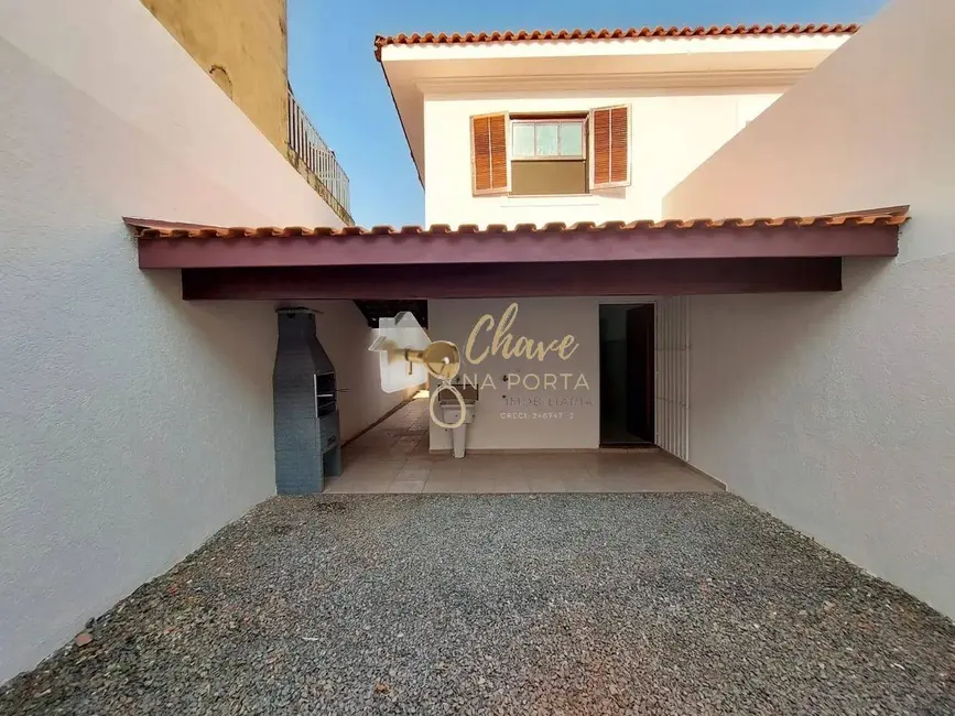 Foto 6 de Casa com 2 quartos à venda, 125m2 em Jardim Sabiá, Cotia - SP