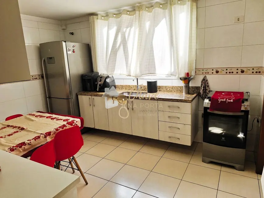 Foto 5 de Casa com 3 quartos à venda, 116m2 em Macuco, Santos - SP