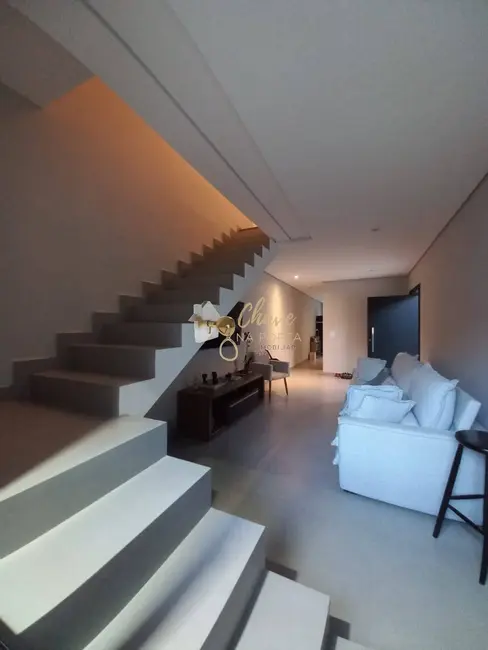 Foto 1 de Casa com 3 quartos à venda, 2000m2 em Parque do Lago, São Paulo - SP